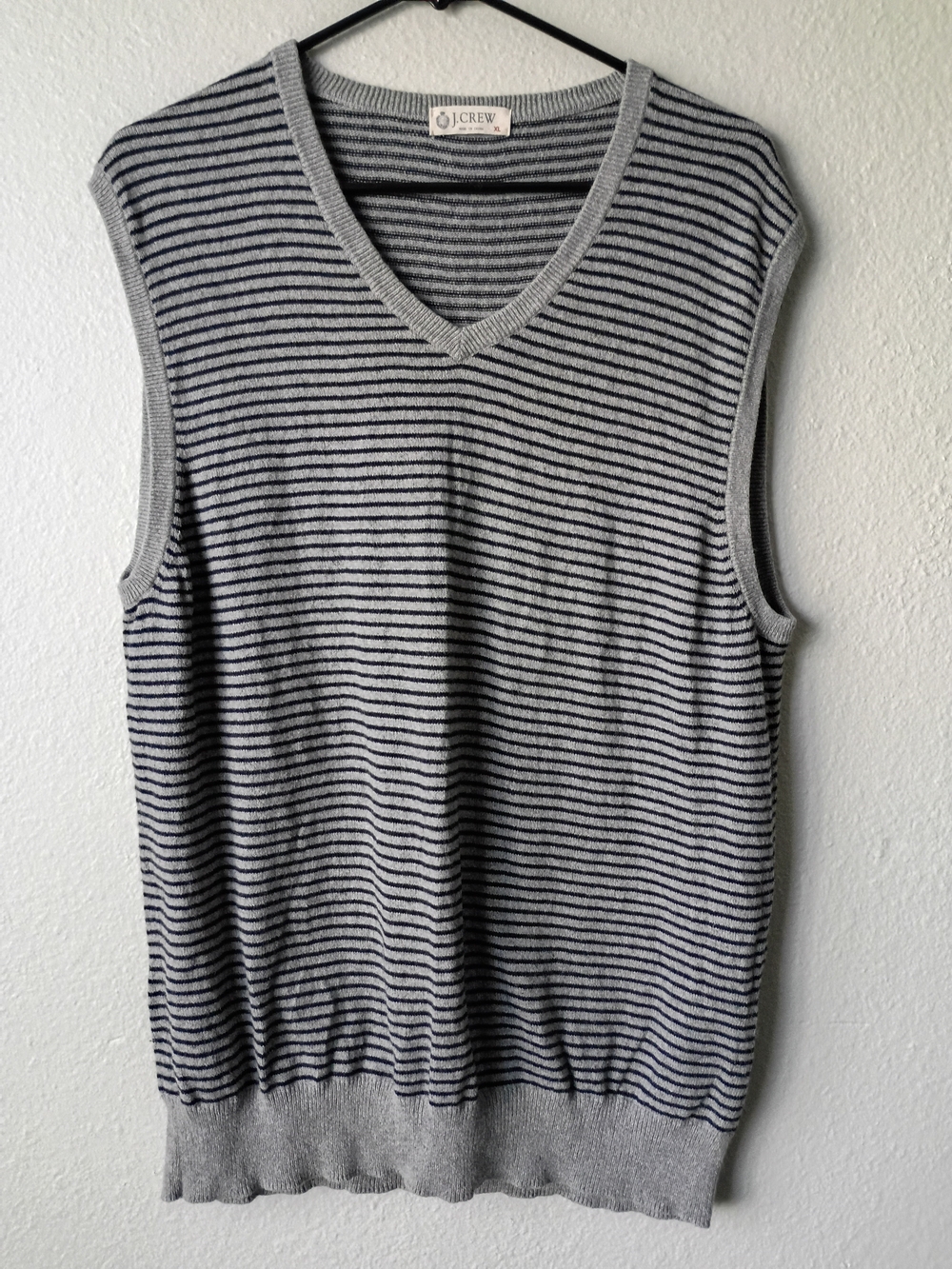 J. Crew Men's Gray & Black Striped V-Neck Knit Vest Size XL
